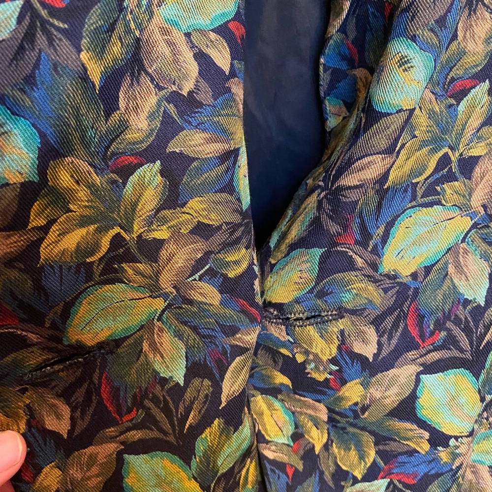 Vintage Floral Blazer - Picture 8 of 11
